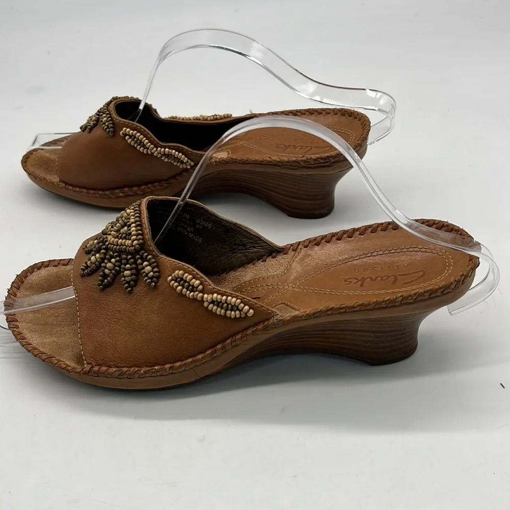 Clarks Artisan Brown Leather Beaded Sandals size 8.5